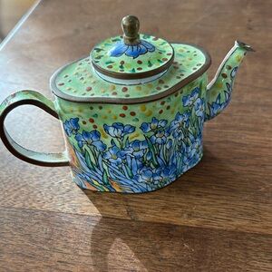 Miniature enamel teapot Vincent van Gogh's "Irises".